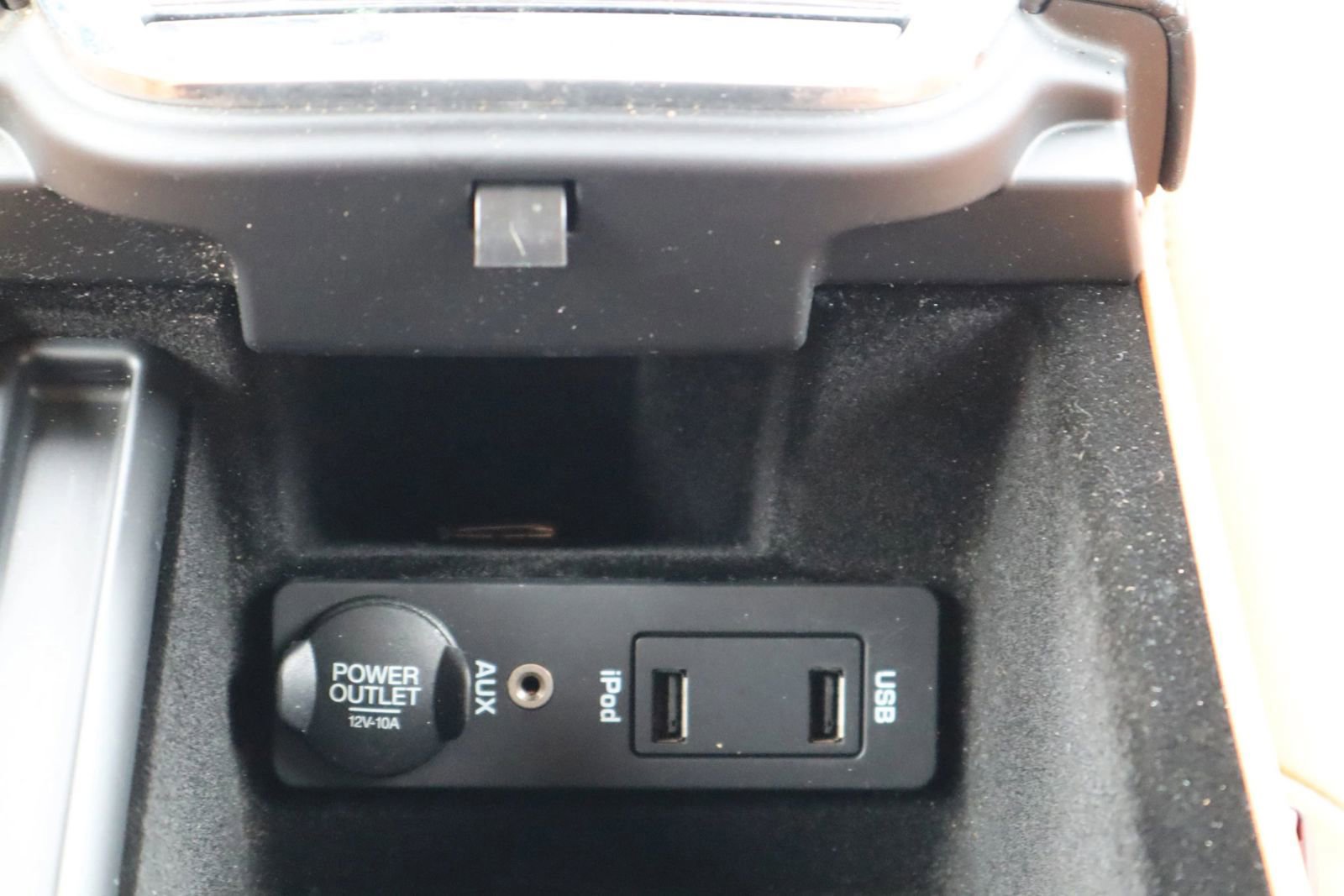Used 2011 Jaguar XJ L RWD image 30