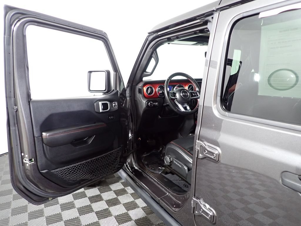 Used 2018 Jeep Wrangler Unlimited Rubicon w/ Dual Top Group AWD/4WD image 18