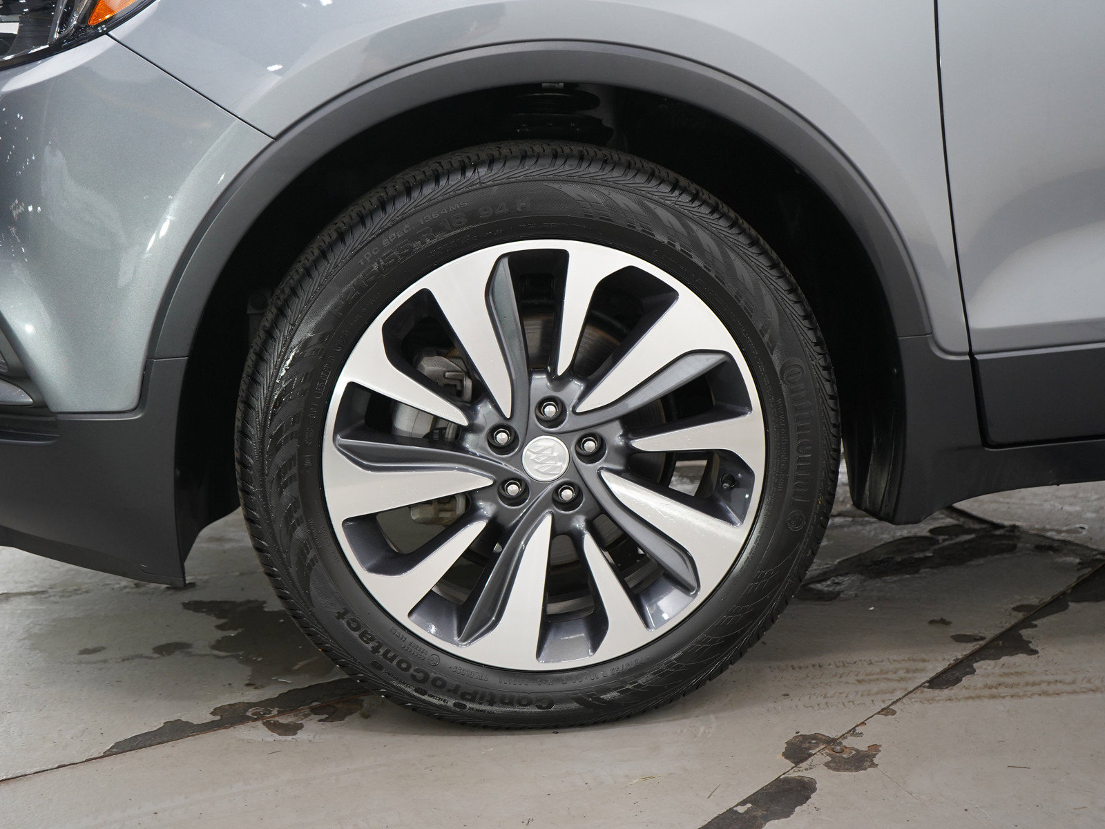 Used 2019 Buick Encore Essence w/ Safety Package II FWD image 28