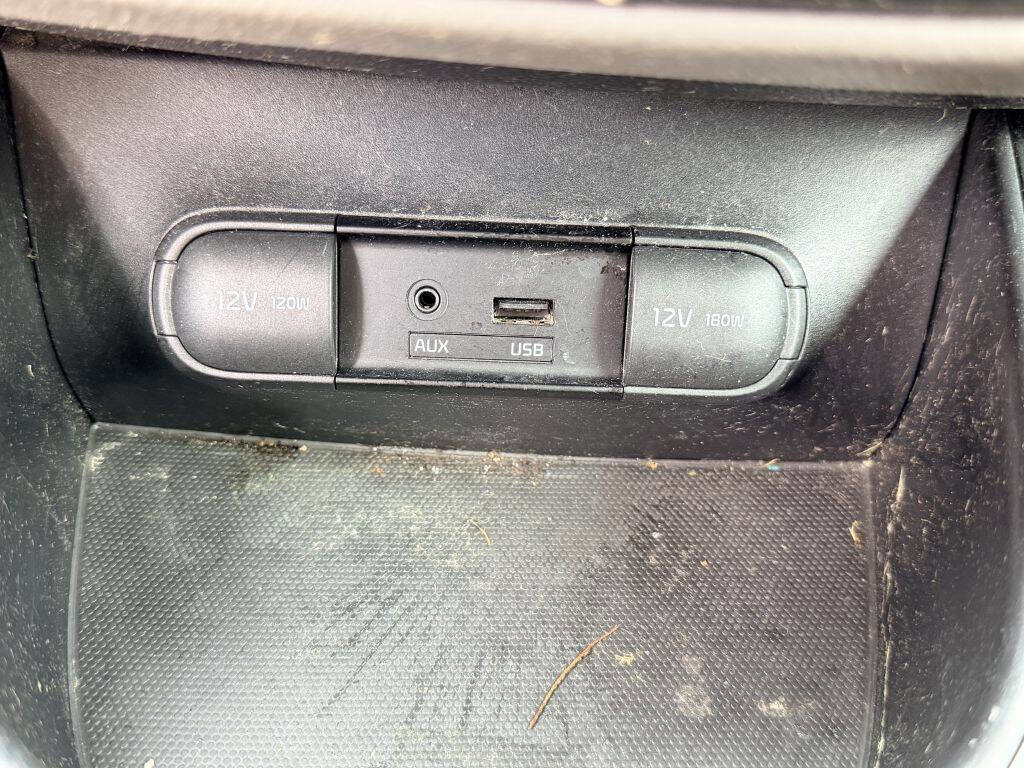 Used 2014 Kia Soul + w/ Eco Package FWD image 19
