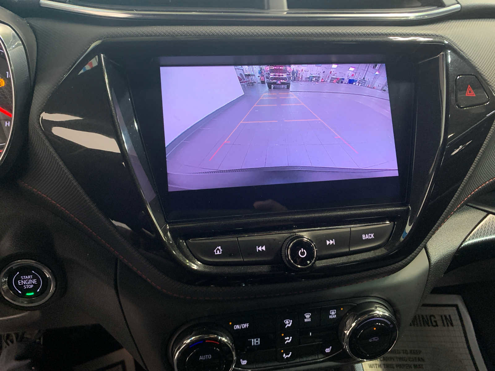 Used 2023 Chevrolet TrailBlazer RS w/ Sun and Liftgate Package image 5