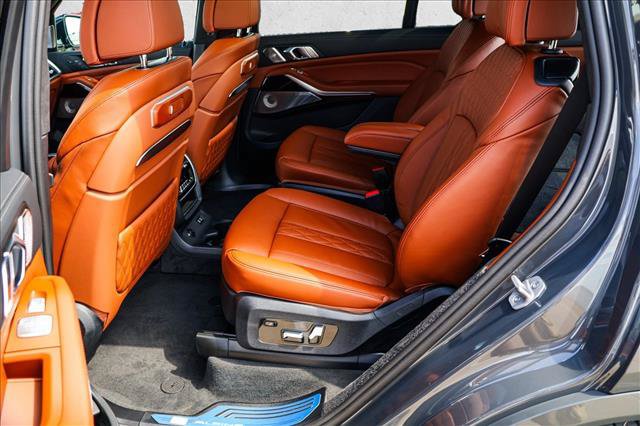 New 2026 BMW ALPINA XB7 AWD/4WD image 19