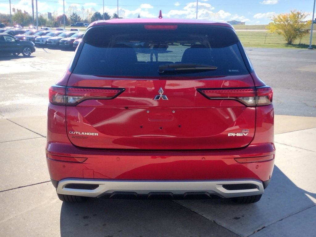 New 2025 Mitsubishi Outlander SE image 18