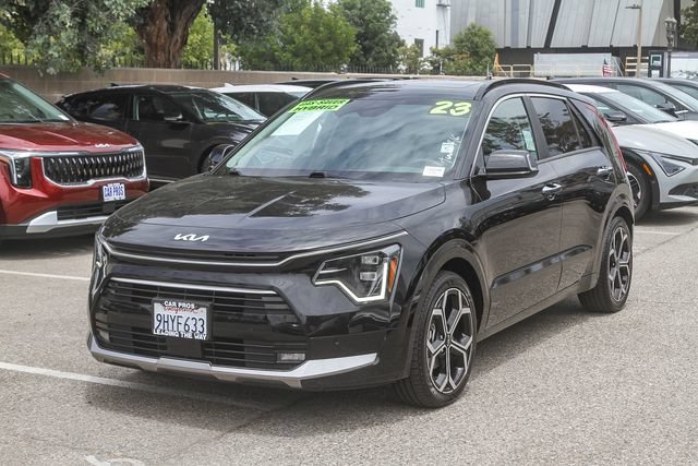 Used 2023 Kia Niro SX Touring FWD image 5