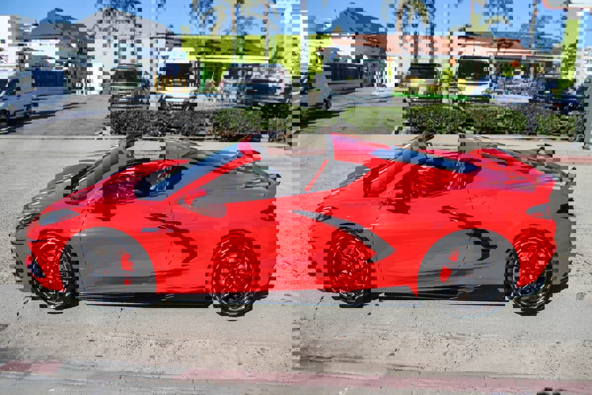 Used 2020 Chevrolet Corvette Stingray Premium Cpe w/ 3LT Preferred Equipment Group image 2