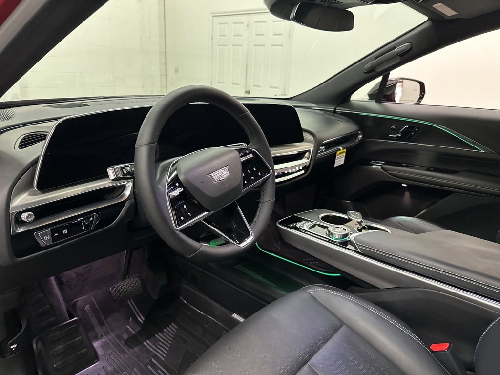 Used 2024 Cadillac Lyriq Luxury w/ LPO, Floor Liner Package image 29