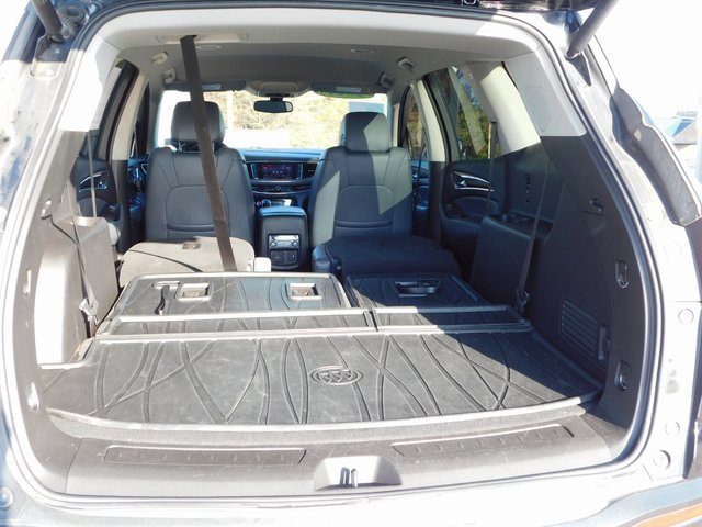 Used 2021 Buick Enclave Essence w/ Sport Touring Edition image 27