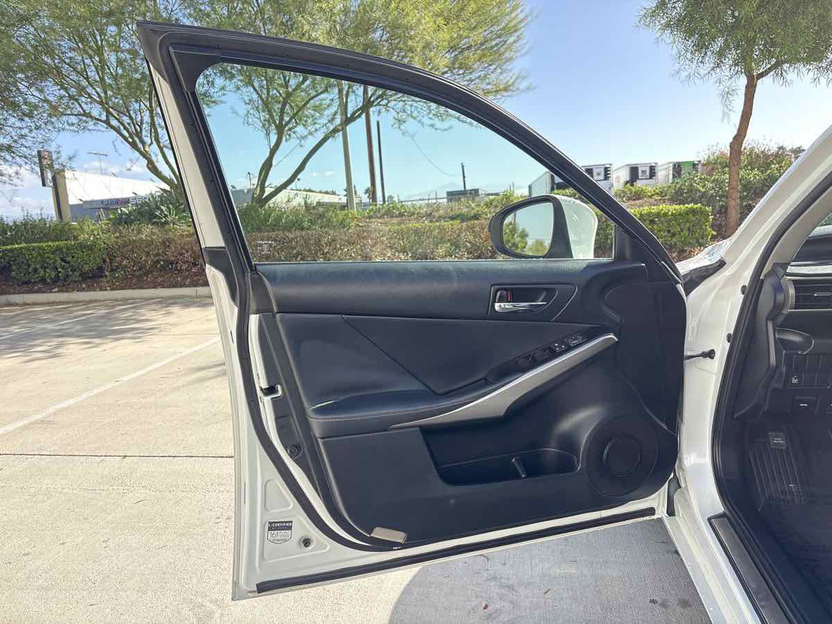 Used 2015 Lexus IS 250 w/ Navigation System Package RWD image 18