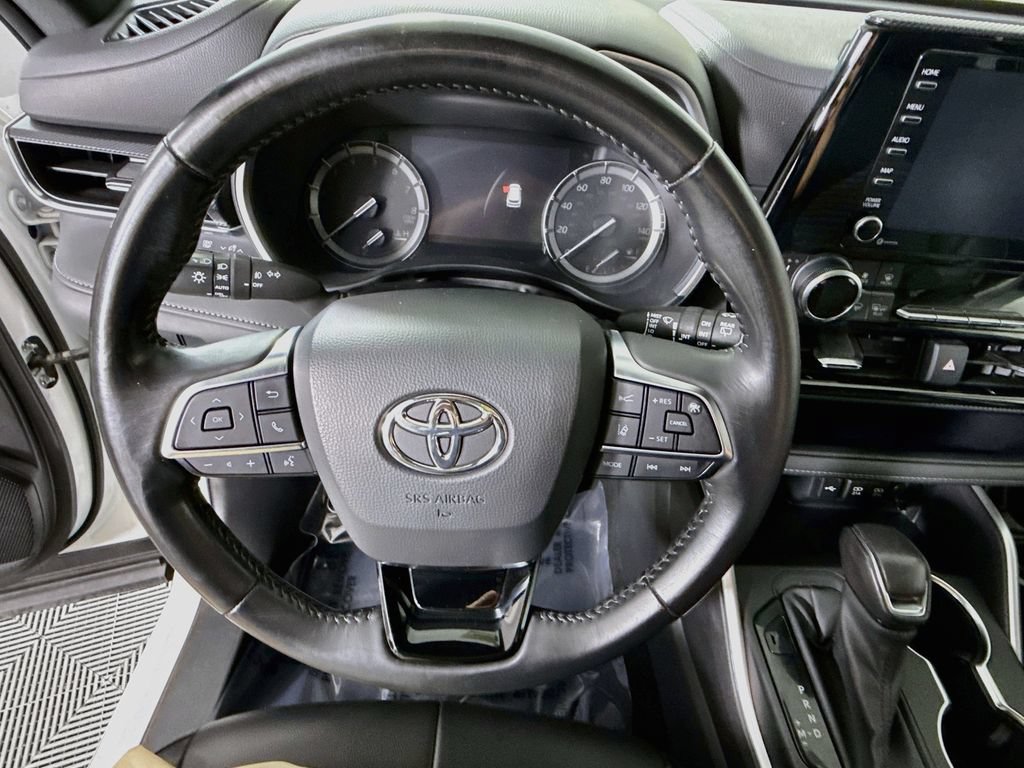 Certified 2021 Toyota Highlander XSE AWD/4WD image 22