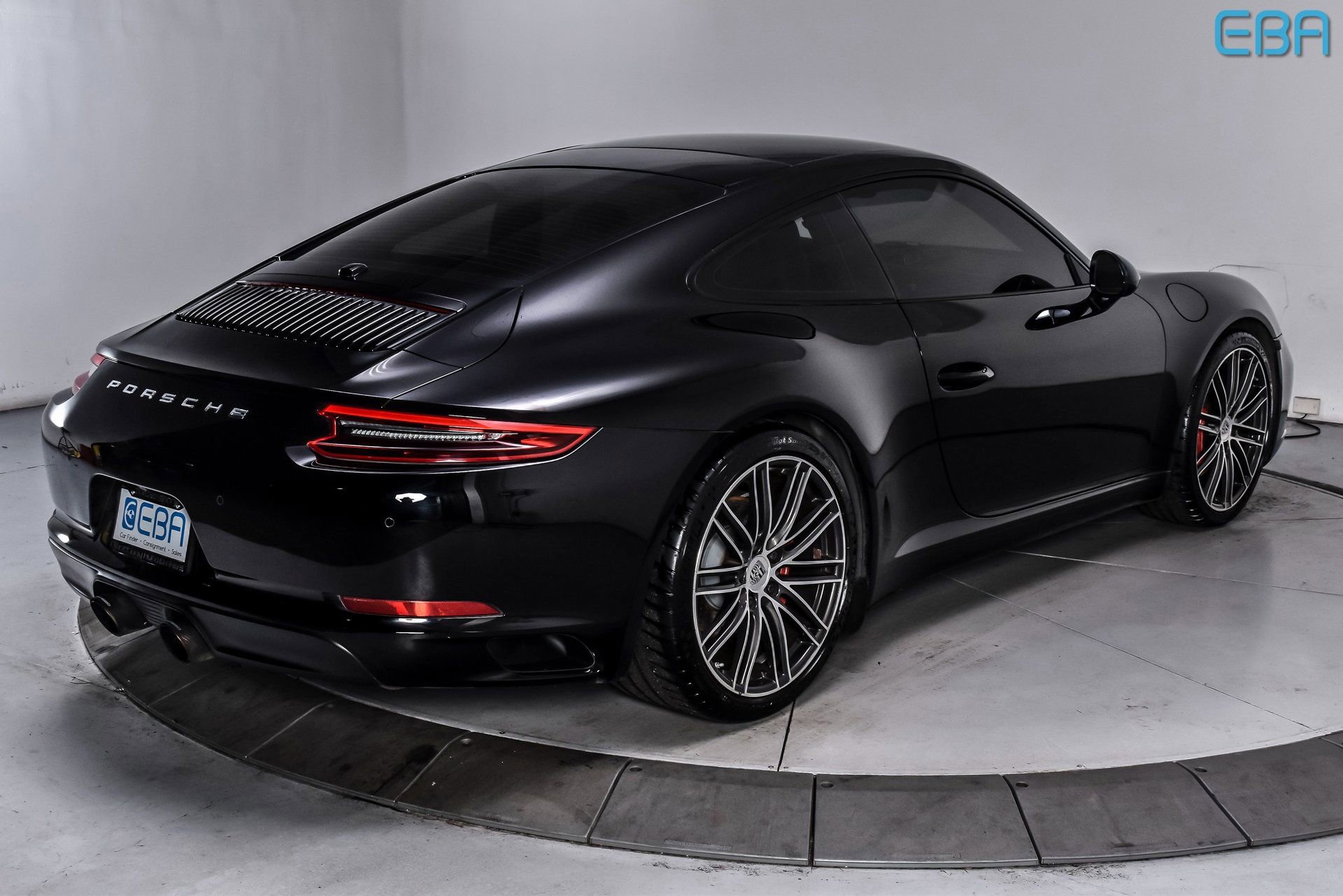 Used 2018 Porsche 911 Carrera S image 6