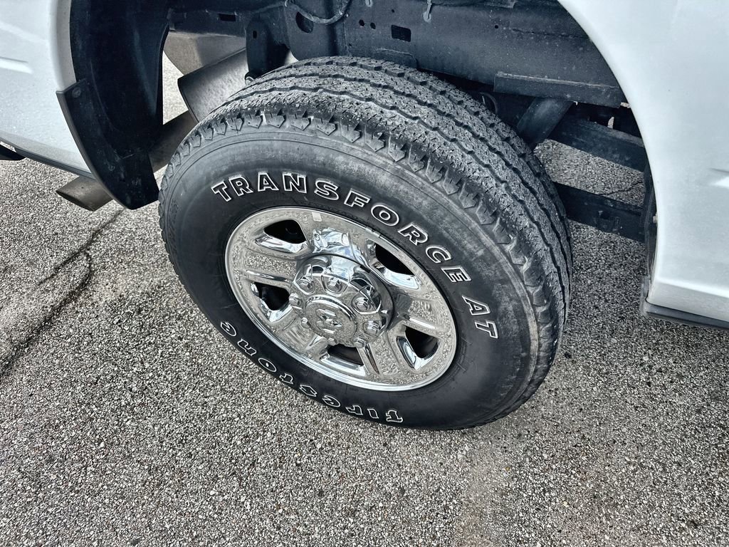 Used 2023 RAM 2500 Tradesman w/ Chrome Appearance Group image 6