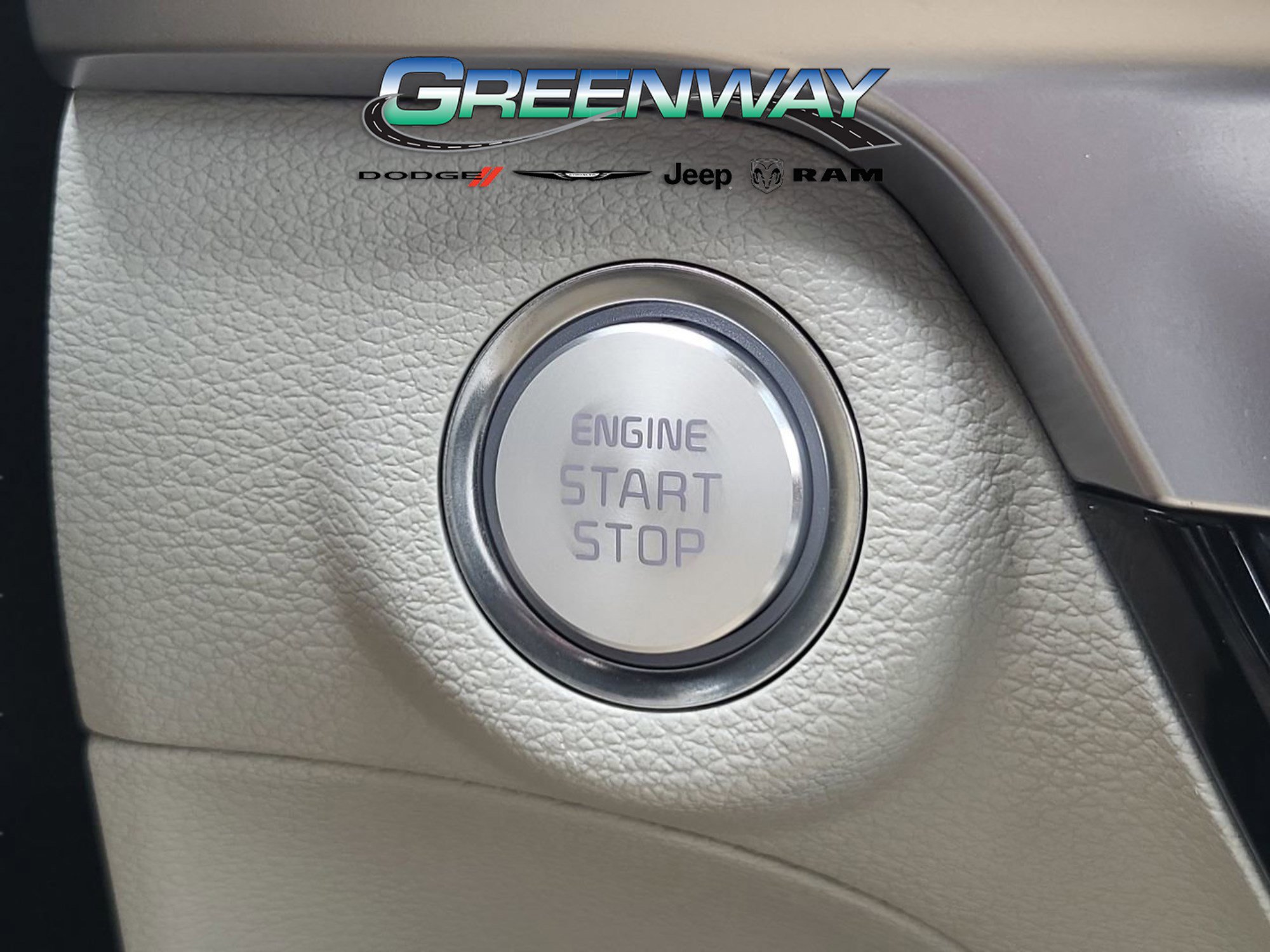 Used 2025 Kia Telluride S image 32