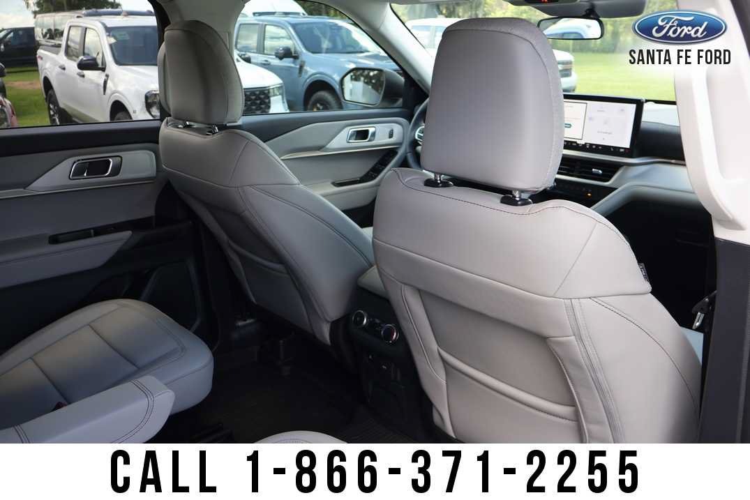 New 2026 Ford Explorer Active w/ Active Comfort Package RWD image 25