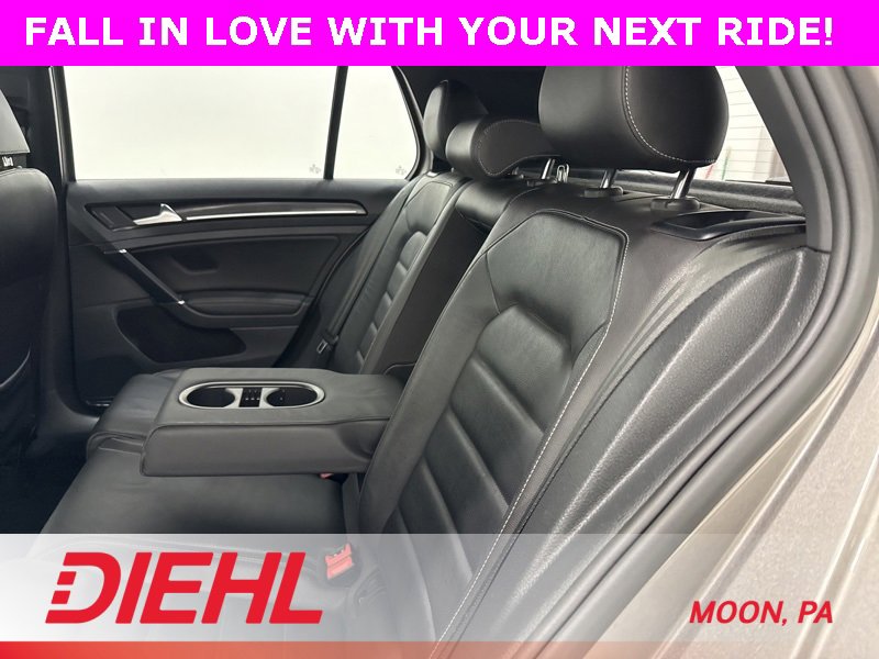 Used 2017 Volkswagen Golf R 4-Door image 15