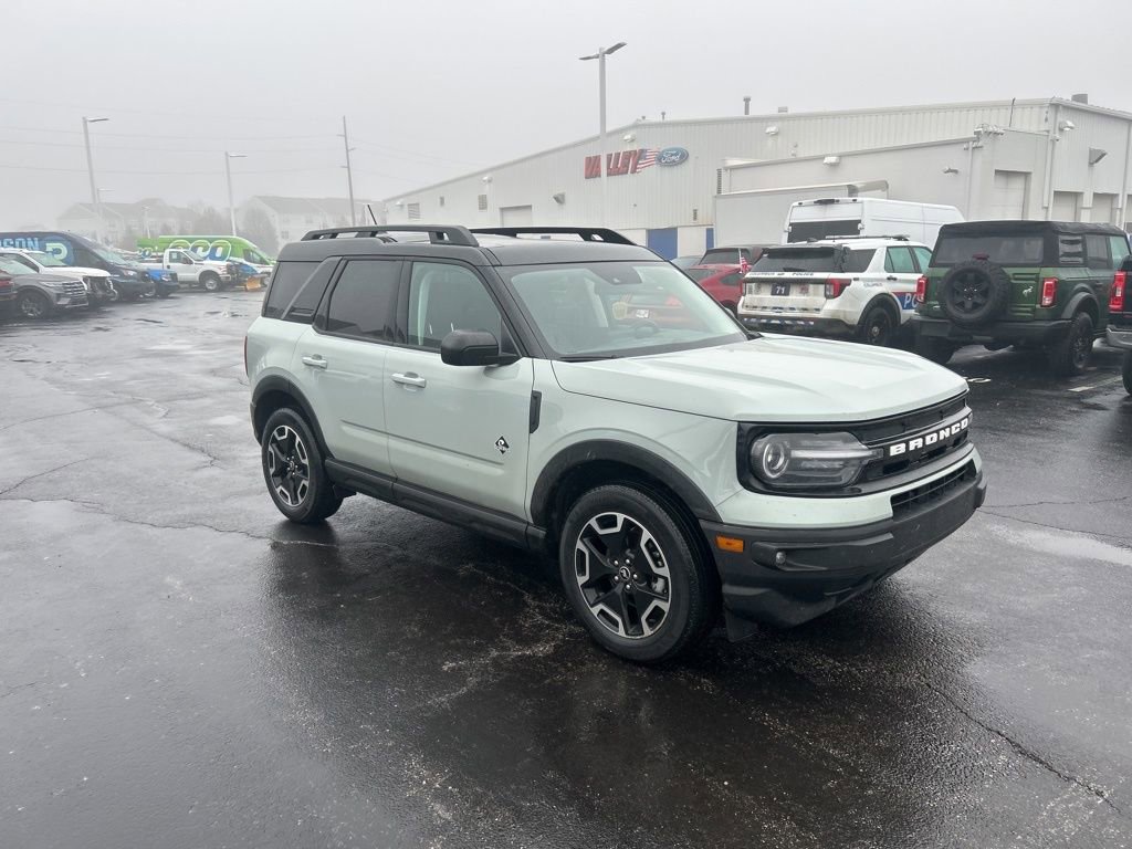 Used 2023 Ford Bronco Sport Outer Banks w/ Tech Package image 7