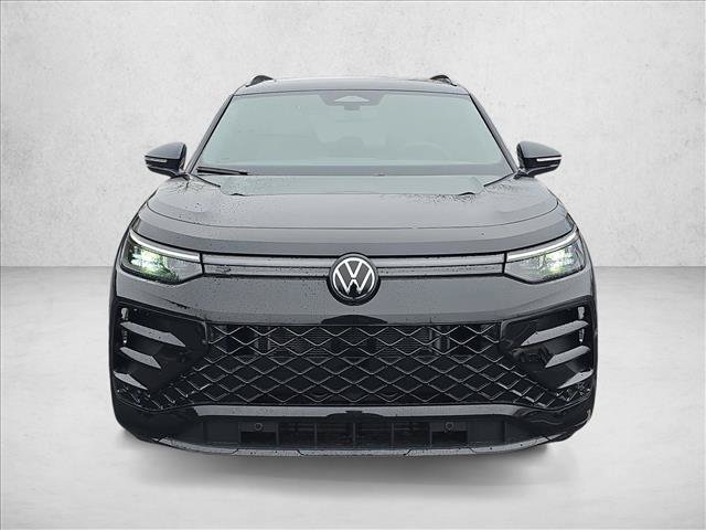 New 2026 Volkswagen Tiguan SE R-Line FWD image 8