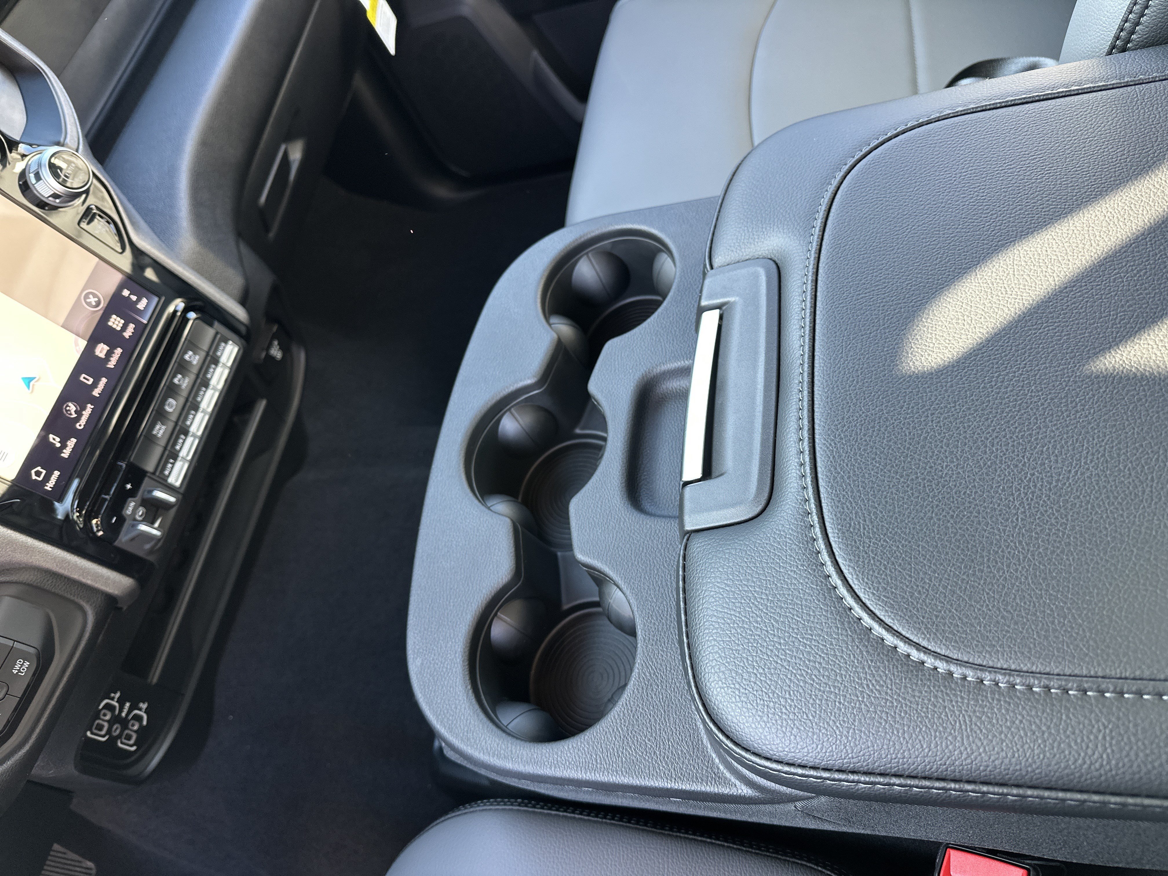 New 2026 RAM 2500 Tradesman AWD/4WD image 29