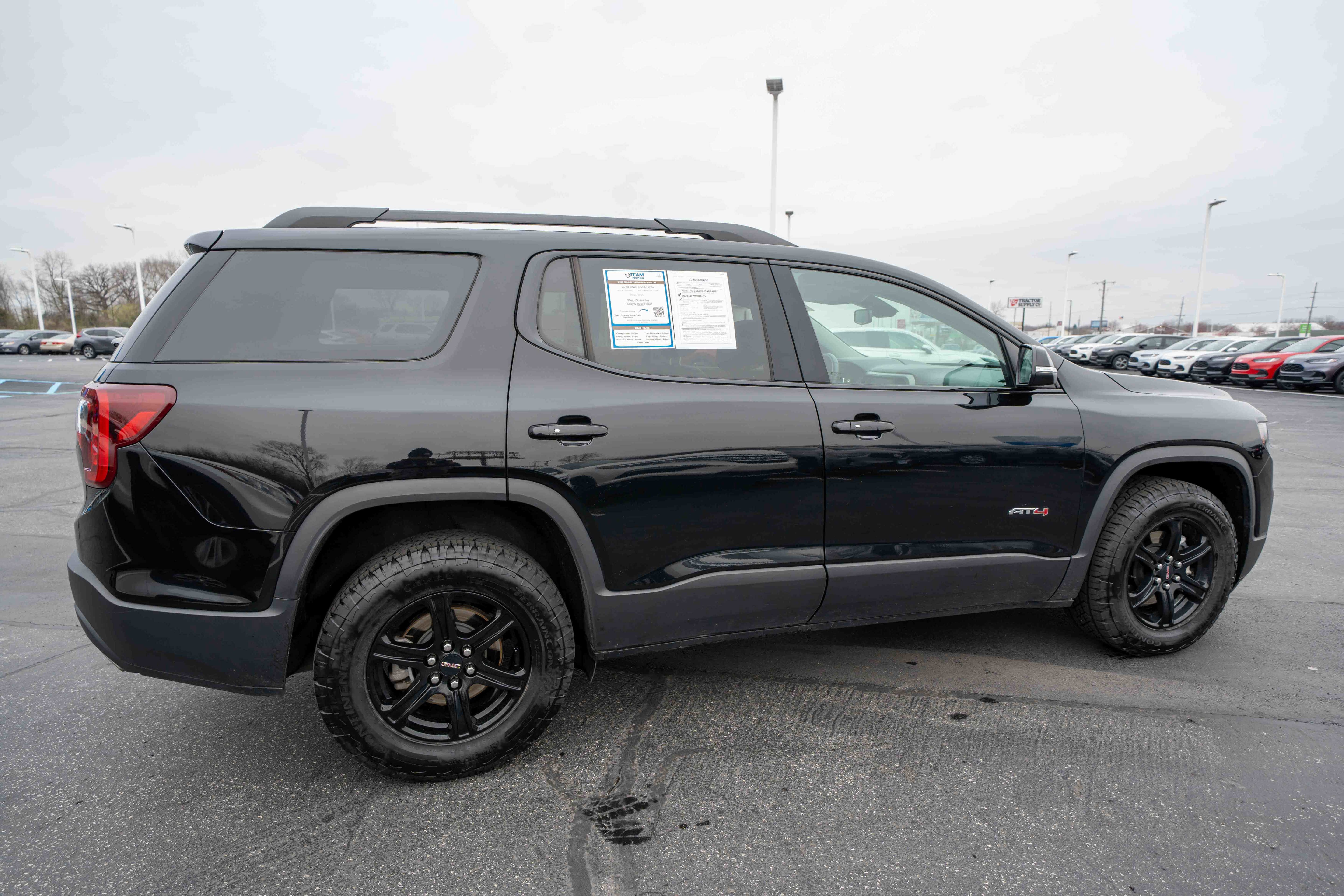 Used 2023 GMC Acadia AT4 w/ Technology Package image 6