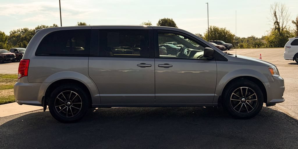 Used 2018 Dodge Grand Caravan SE w/ UConnect Hands-Free Group FWD image 26