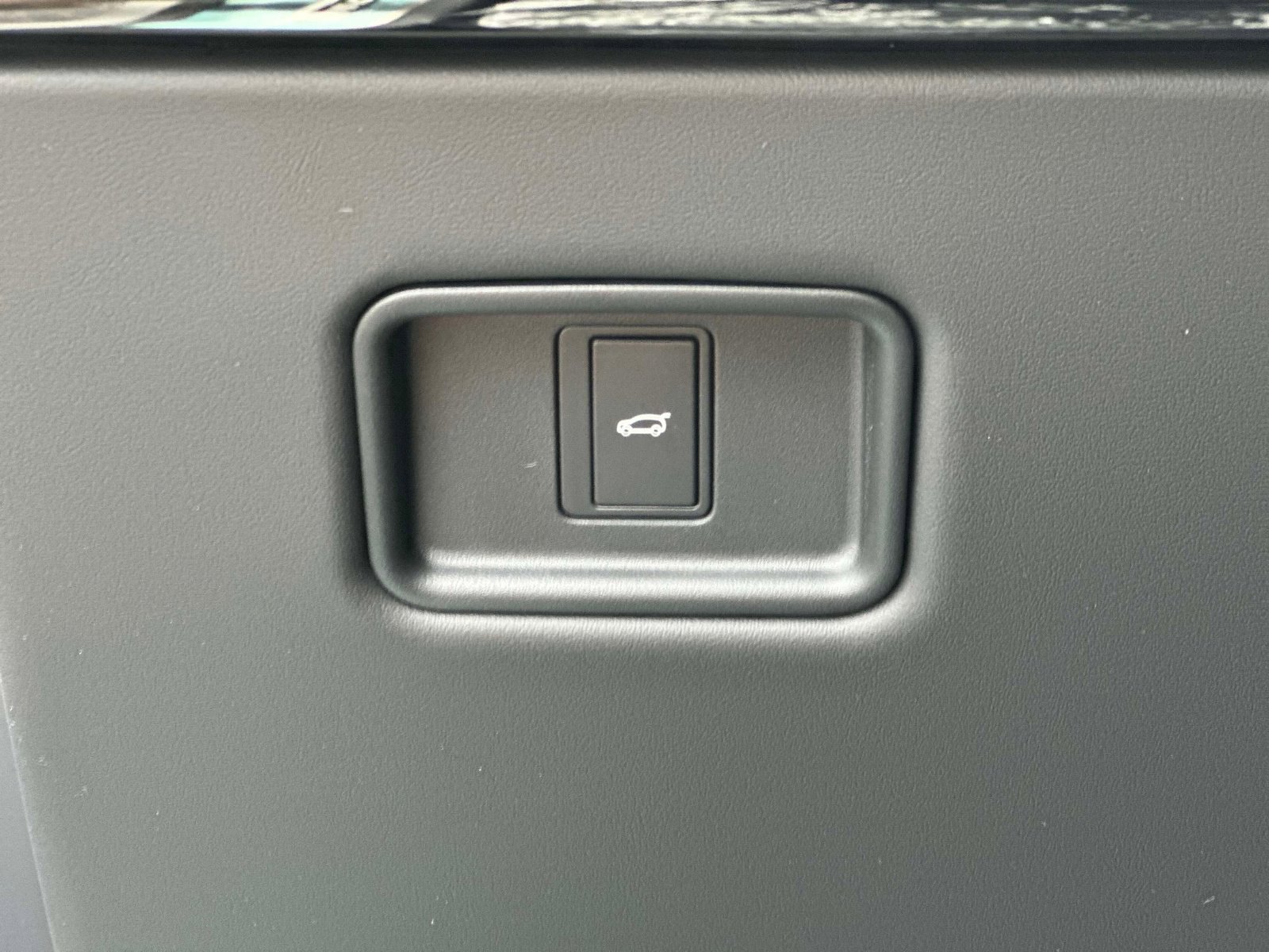 New 2025 Land Rover Range Rover Sport SE image 22