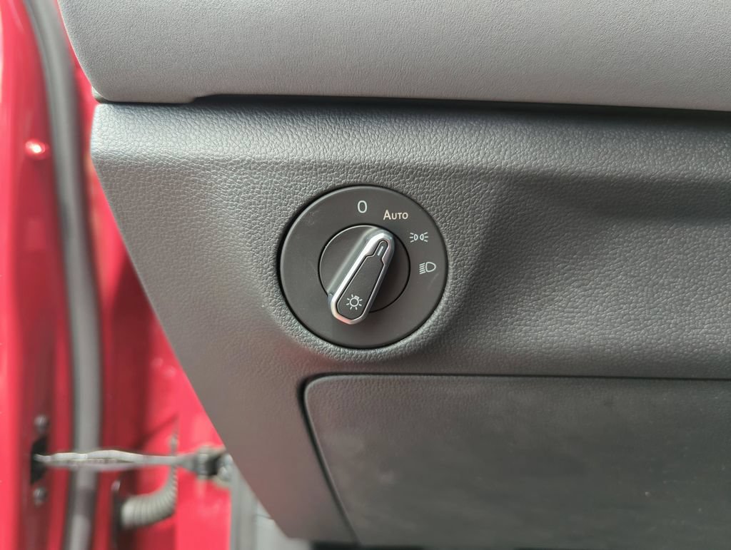 New 2026 Volkswagen Jetta SE FWD image 39