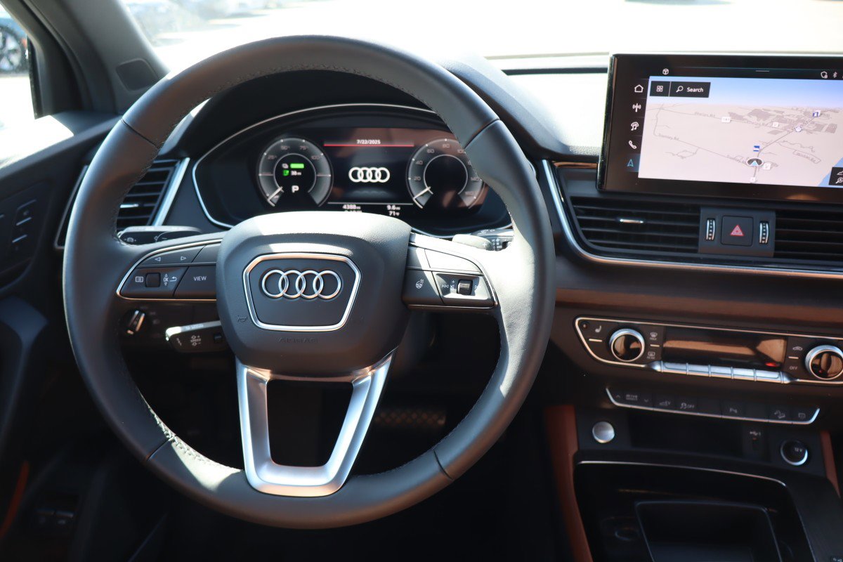 Used 2025 Audi Q5 e Premium Plus image 10