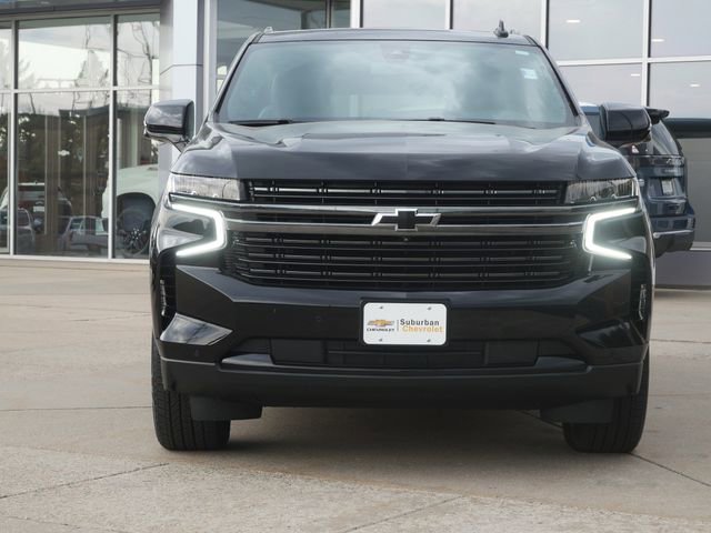 Used 2022 Chevrolet Suburban RST w/ Luxury Package AWD/4WD image 2
