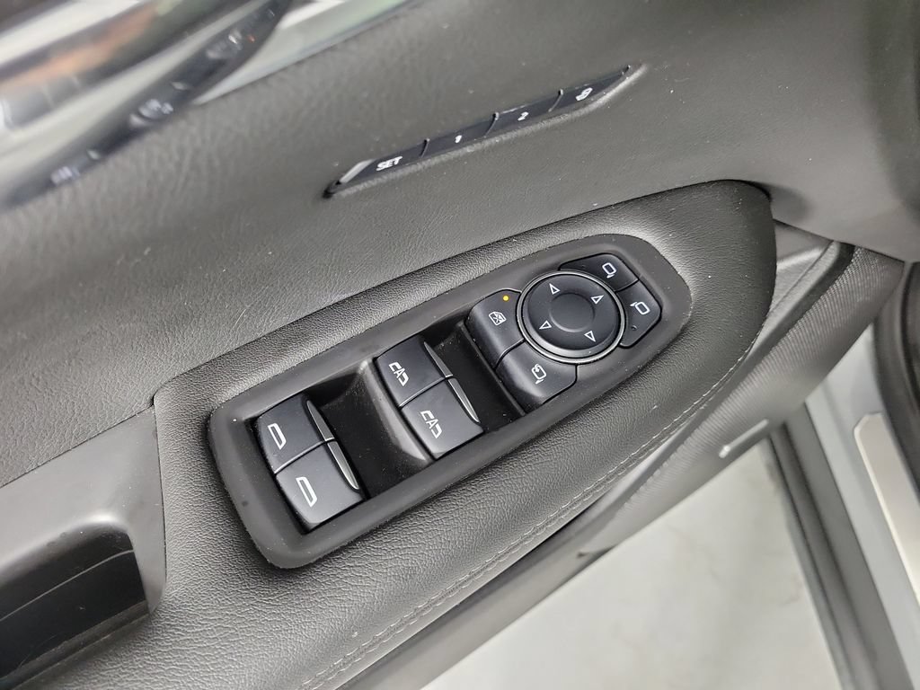 Certified 2024 Cadillac XT6 Luxury w/ LPO, Floor Liner Package FWD image 21