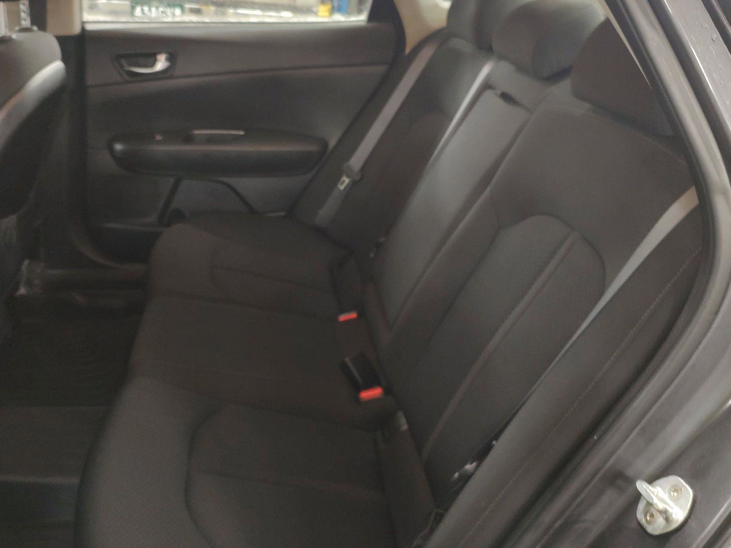 Used 2017 Kia Optima Premium image 19