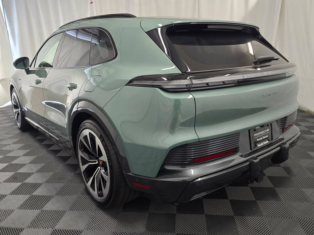 New 2026 Porsche Cayenne Electric AWD/4WD image 3