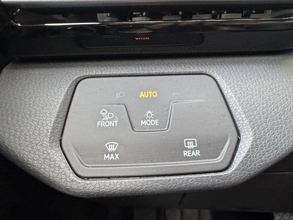 Used 2023 Volkswagen ID.4 S image 25