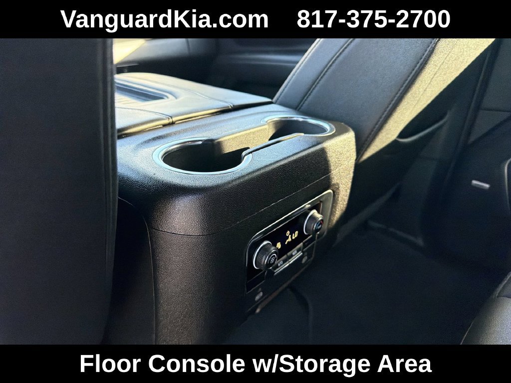Used 2024 Chevrolet Suburban LT AWD/4WD image 25