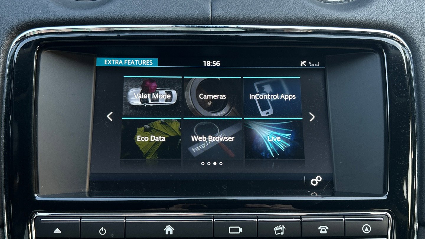 Used 2016 Jaguar XJ R-Sport image 31