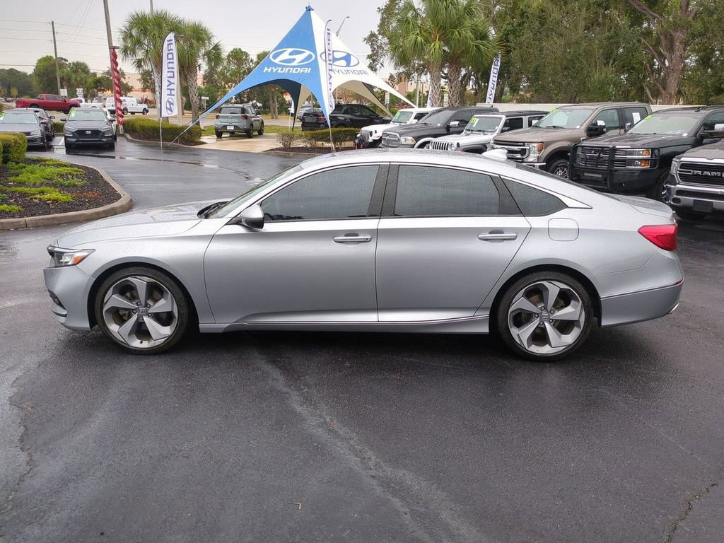 Used 2018 Honda Accord Touring image 8
