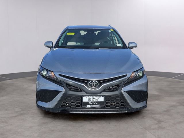 Used 2024 Toyota Camry SE image 2
