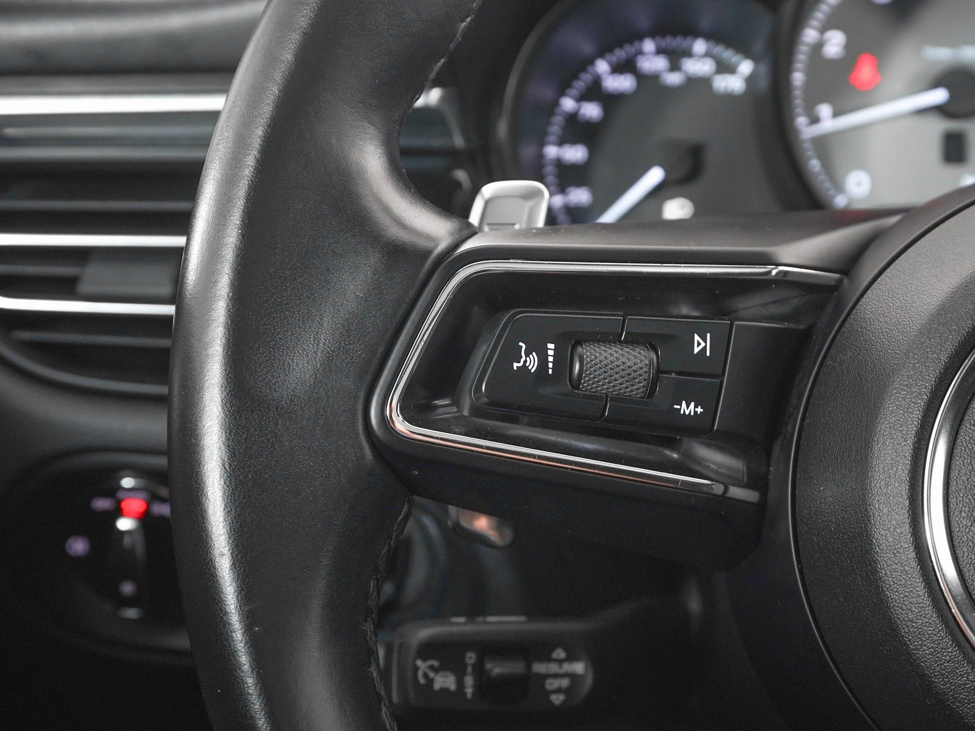 Used 2024 Porsche Macan S image 20