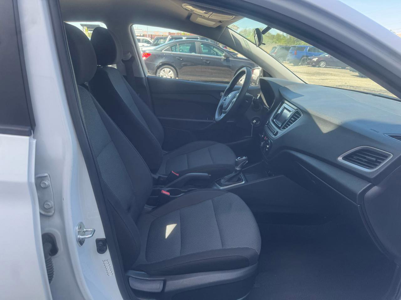 Used 2021 Hyundai Accent SE image 29