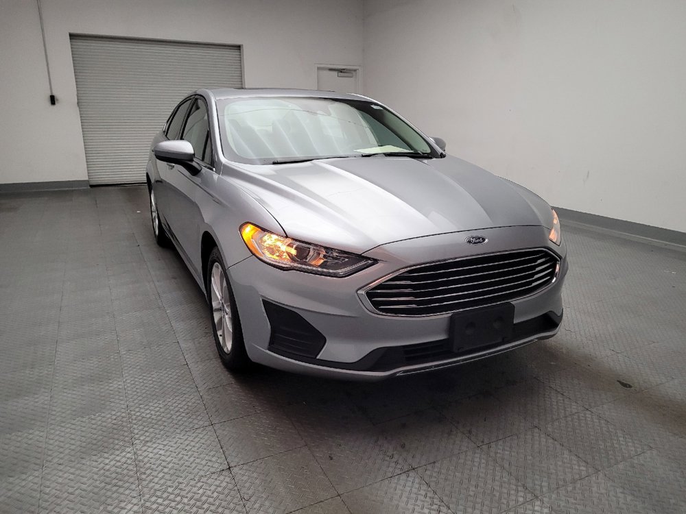 Used 2020 Ford Fusion SE image 14