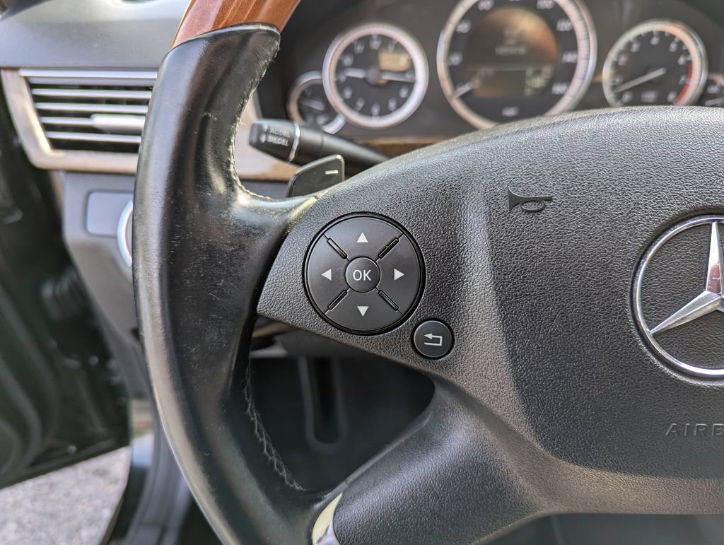 Used 2010 Mercedes-Benz E 350 4MATIC Sedan image 17