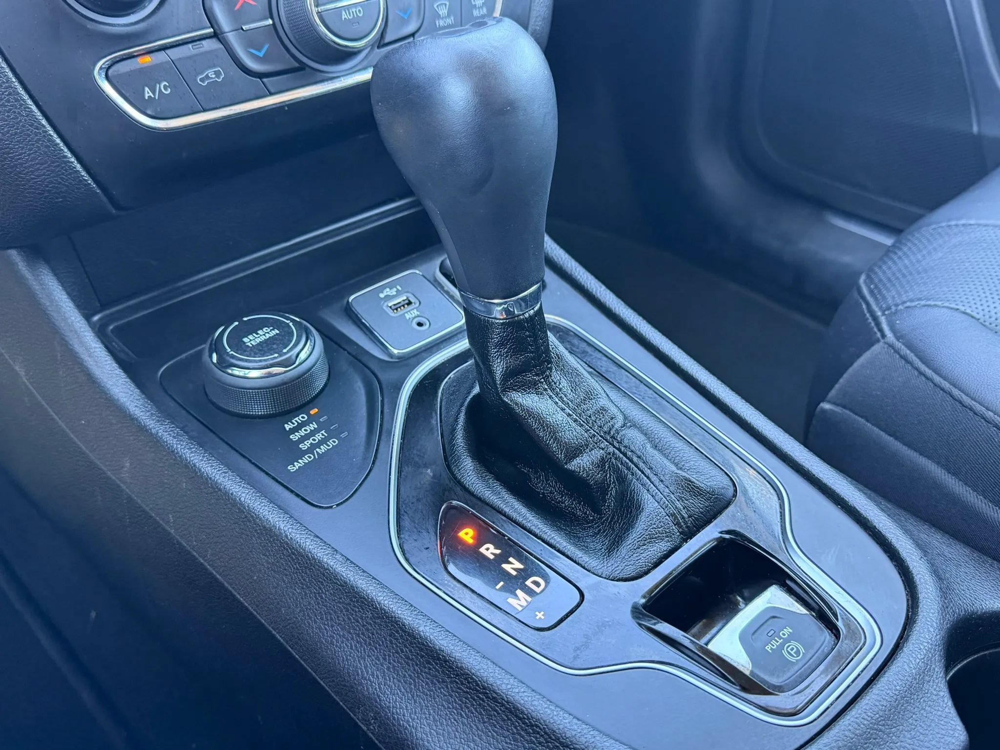 Used 2021 Jeep Cherokee Limited AWD/4WD image 22
