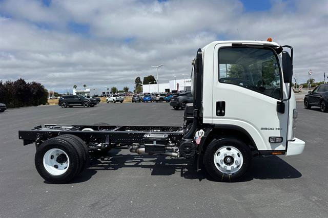 New 2026 Chevrolet Low Cab Forward RWD image 3