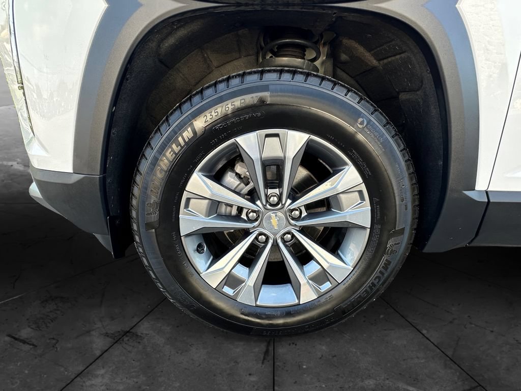 Used 2026 Chevrolet Equinox LT w/ Convenience Package II AWD/4WD image 14