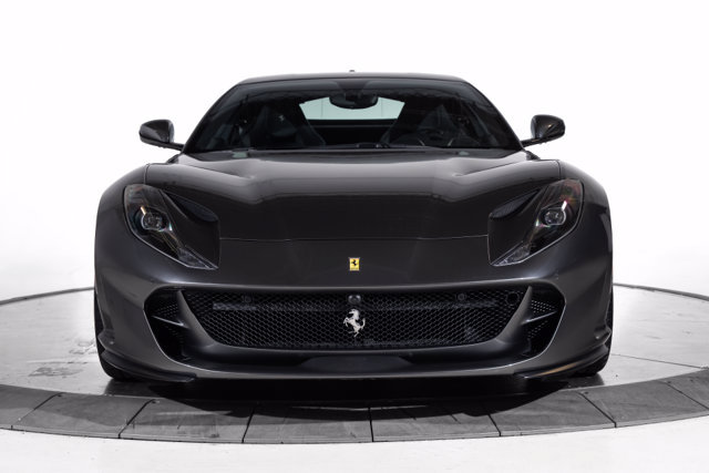 Used 2019 Ferrari 812 Superfast RWD image 14