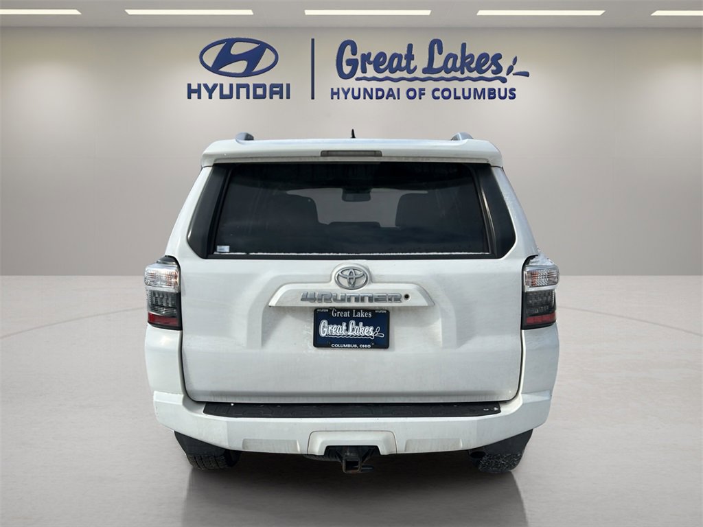Used 2018 Toyota 4Runner SR5 Premium image 4