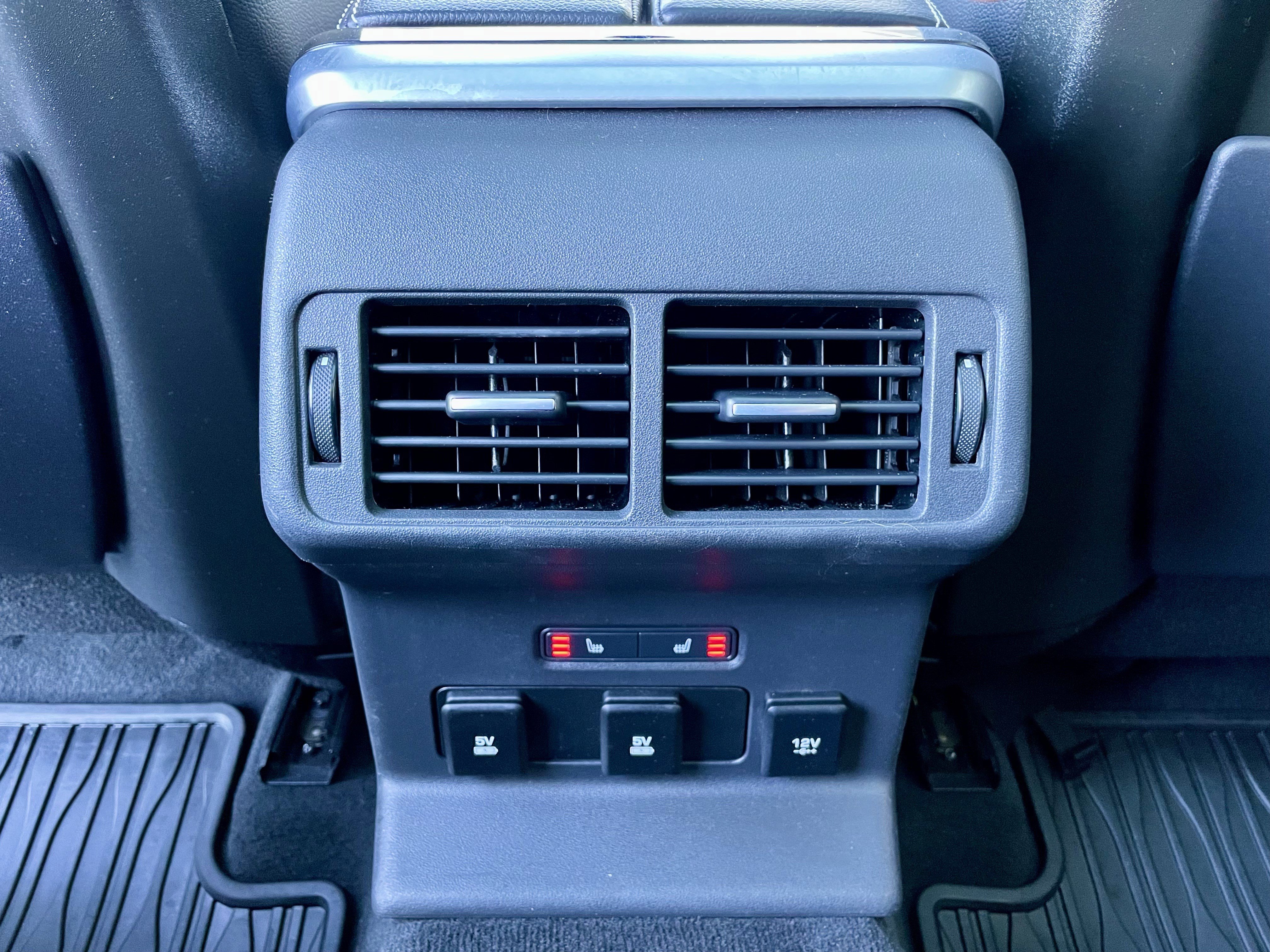 Used 2019 Land Rover Range Rover Velar S image 26