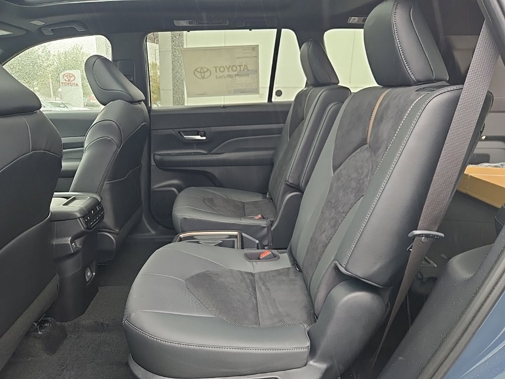 New 2026 Toyota Grand Highlander AWD Hybrid image 27