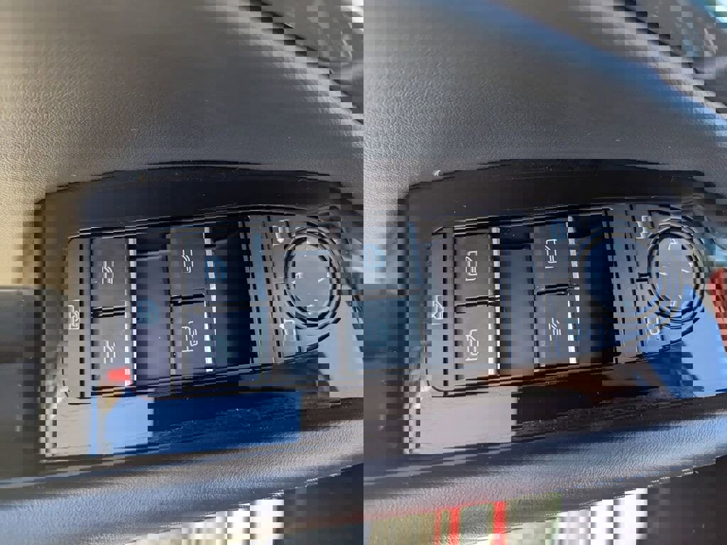 Used 2025 MAZDA CX-30 AWD 2.5 S w/ Select Sport Pkg image 16