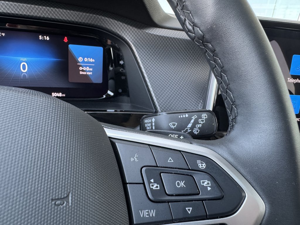 Used 2024 Volkswagen Atlas Peak Edition SE AWD/4WD image 29