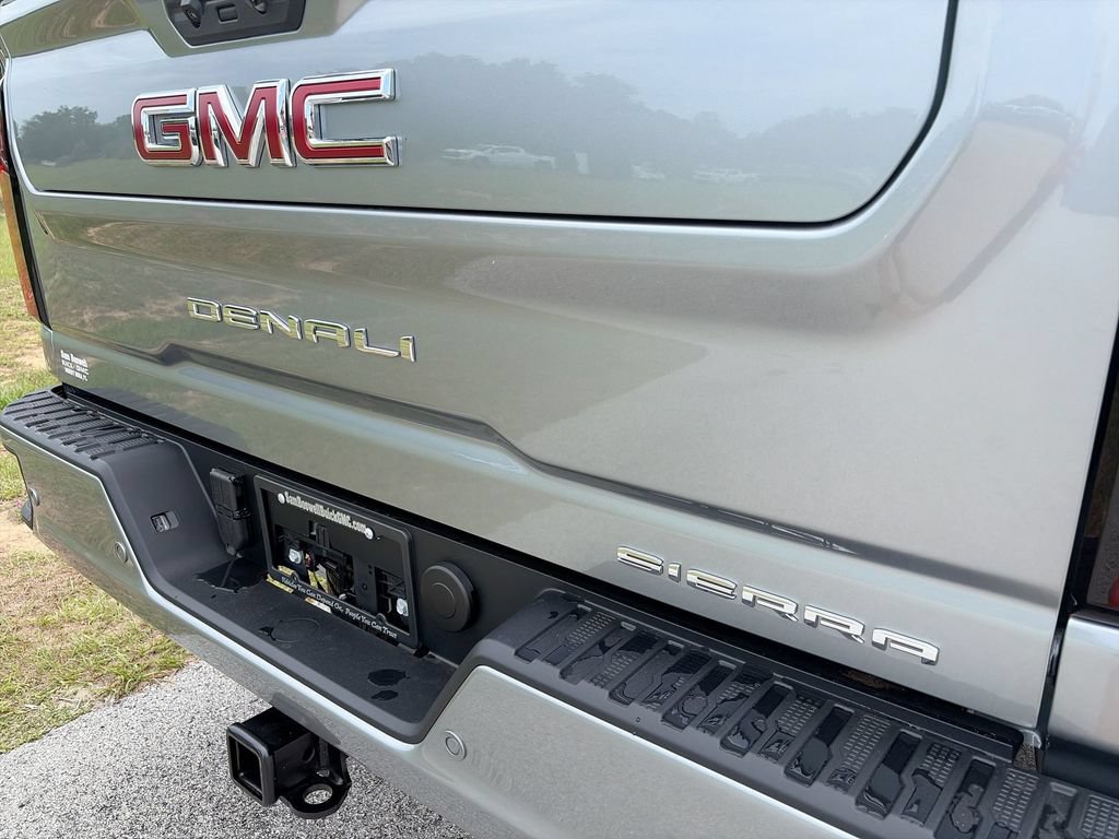 New 2026 GMC Sierra 2500 Denali w/ Denali Reserve Package AWD/4WD image 40