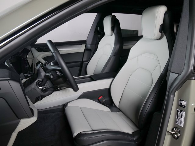 New 2026 Porsche Cayenne Electric AWD/4WD image 5